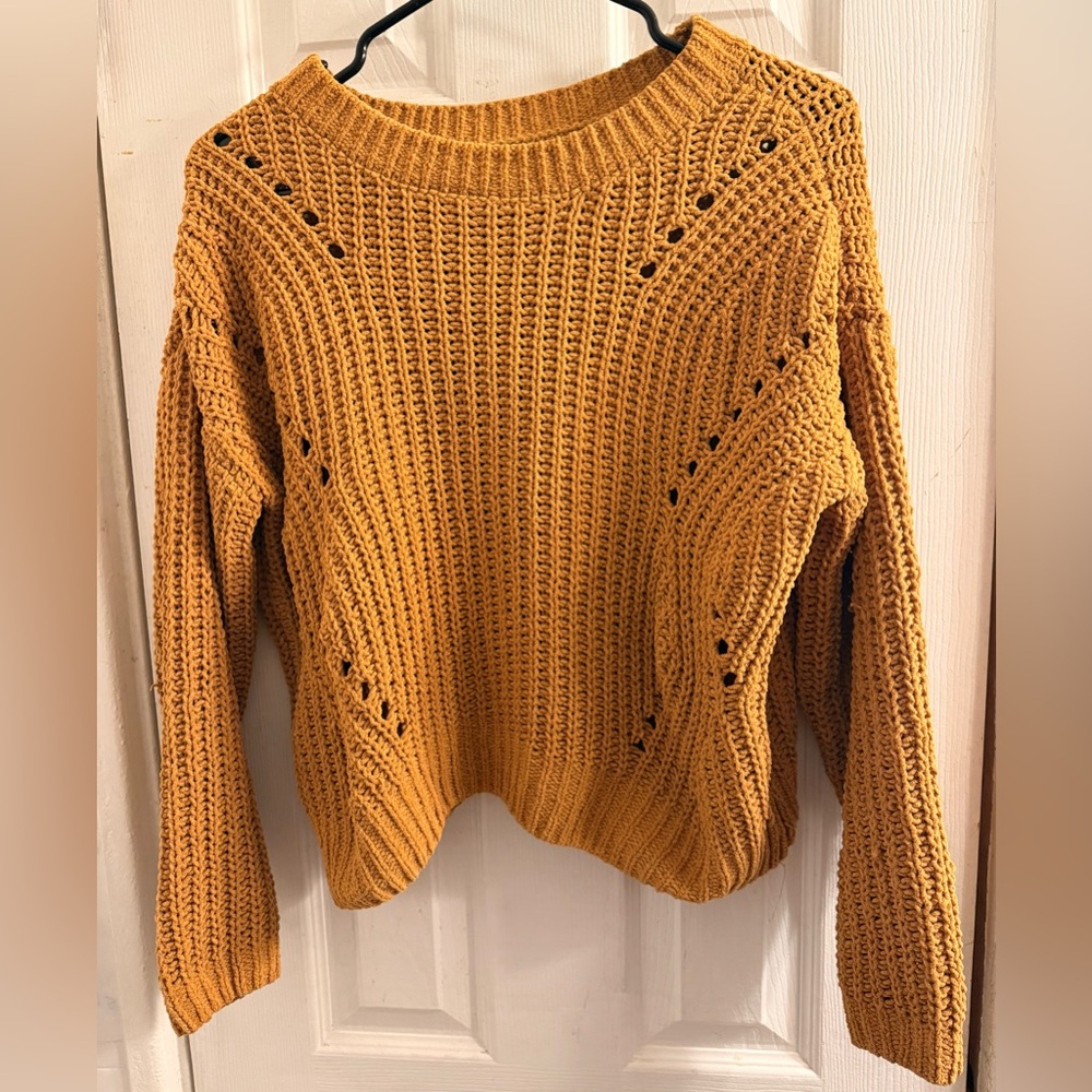 Beautiful SO Cozy Mustard Knit Sweater Women’s size XS